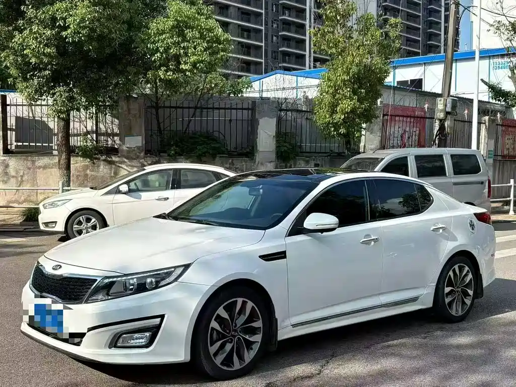 Kia K5 2015 — фото 1