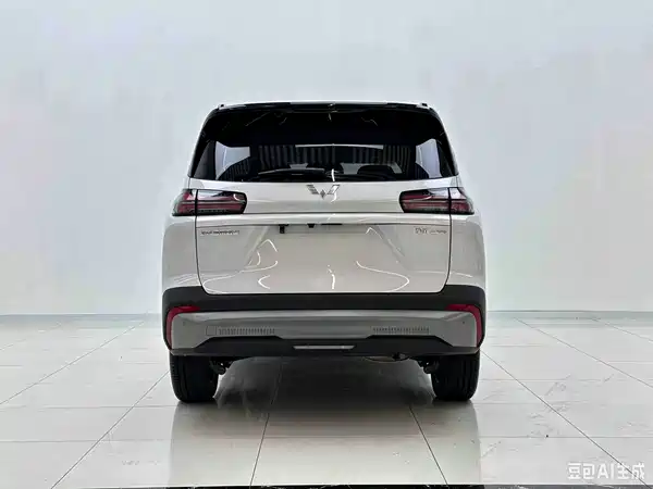 Wuling 560 2025