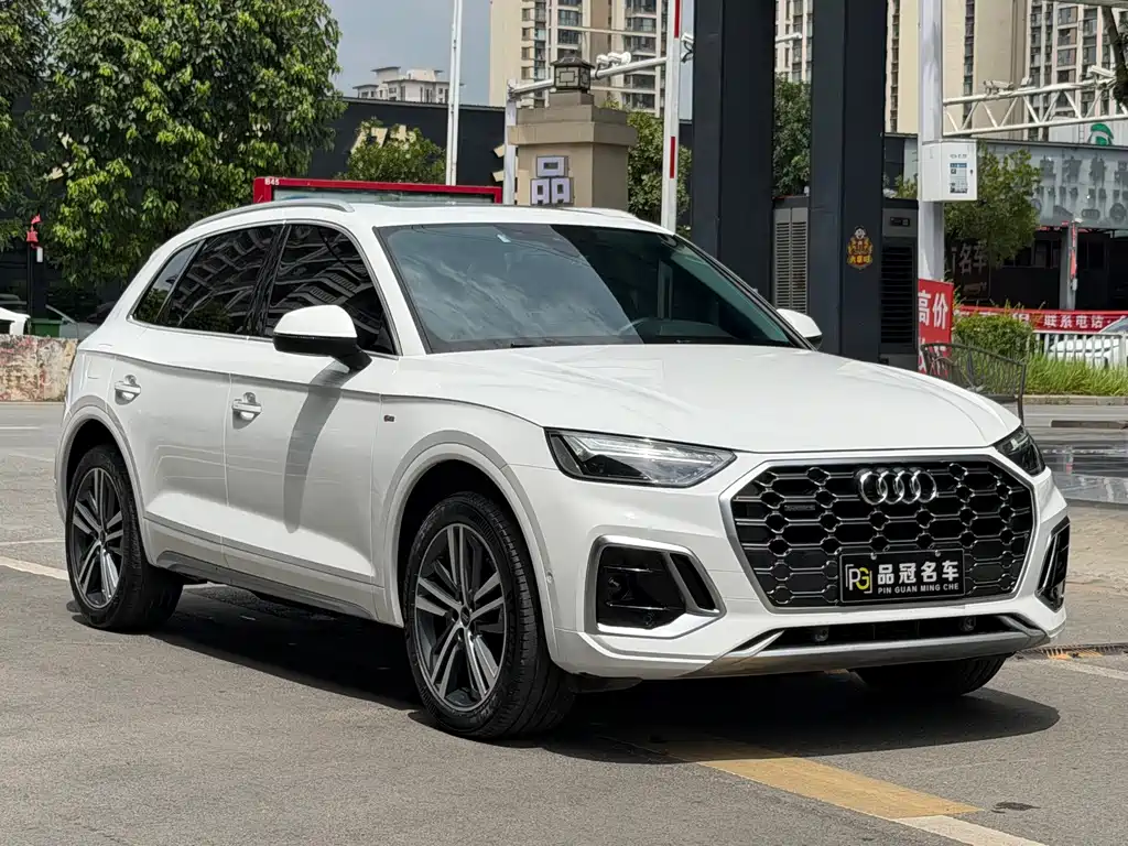 Audi Q5L 2022 — фото 3