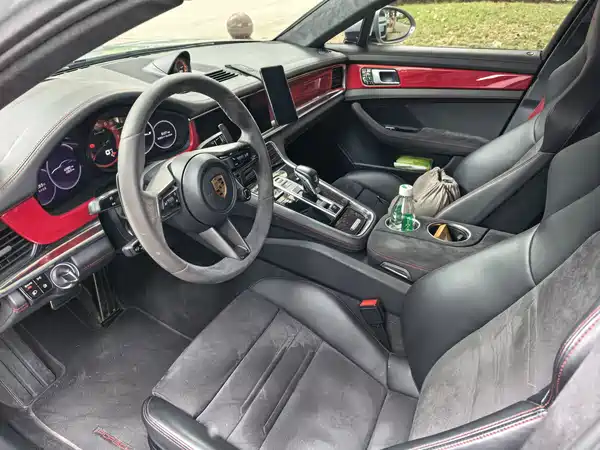 Porsche Panamera 2021