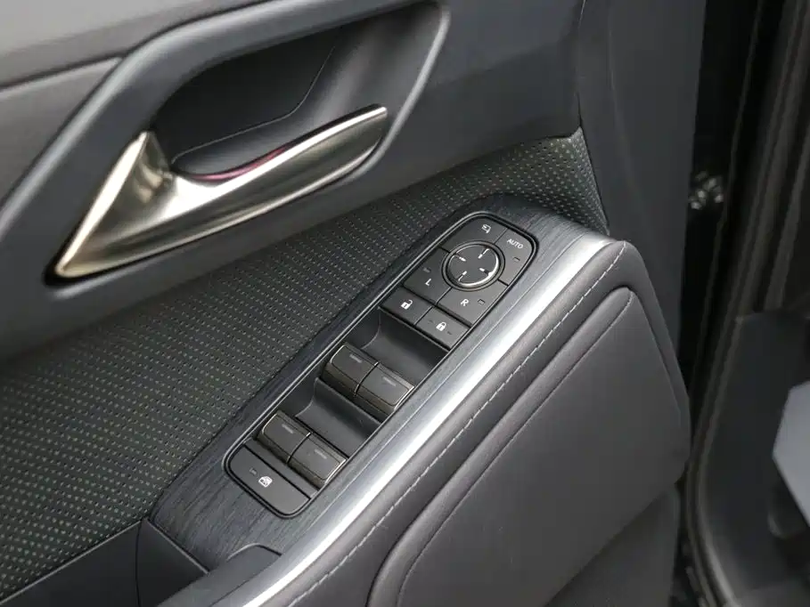 Lexus GX 2025 — фото 11