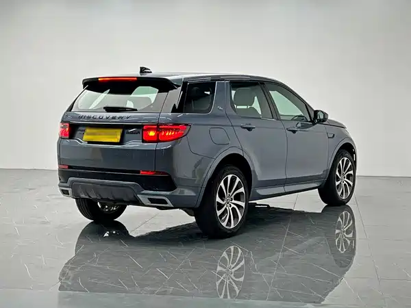 Land Rover Discovery Sport 2021