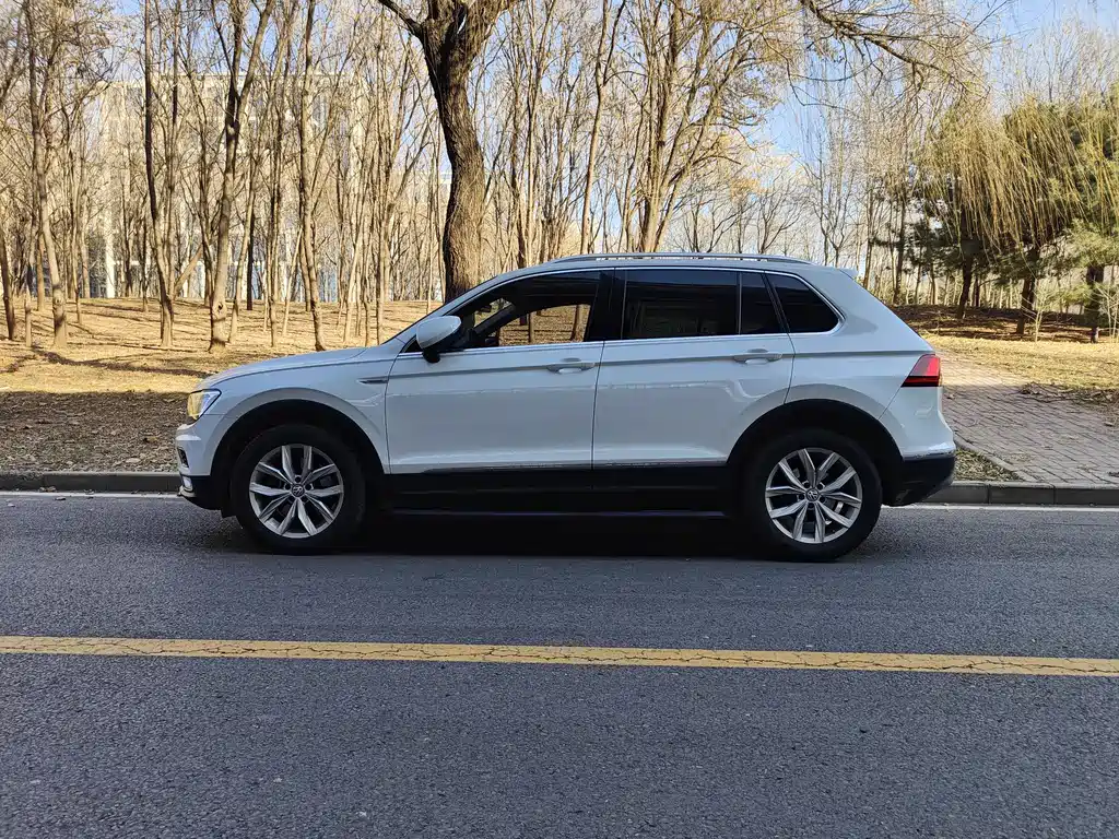 Volkswagen Tiguan 2016 — фото 9
