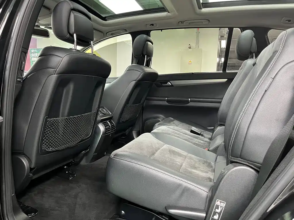 Mercedes-Benz R-Class 2016 — фото 21