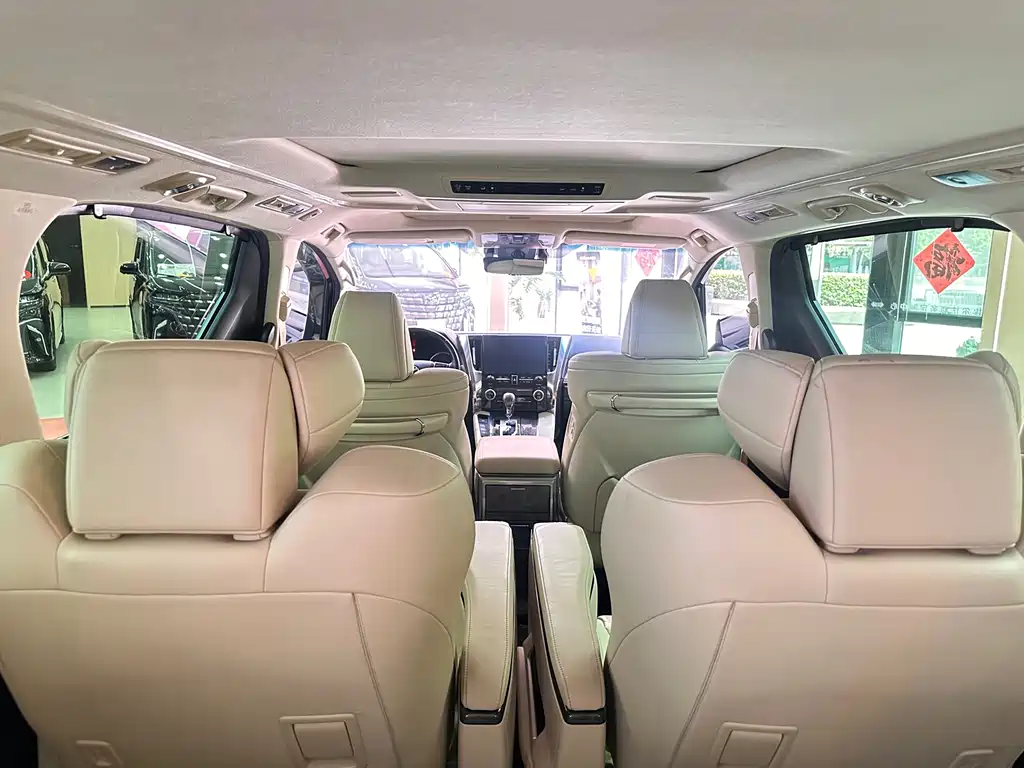 Toyota Alphard 2021 — фото 11