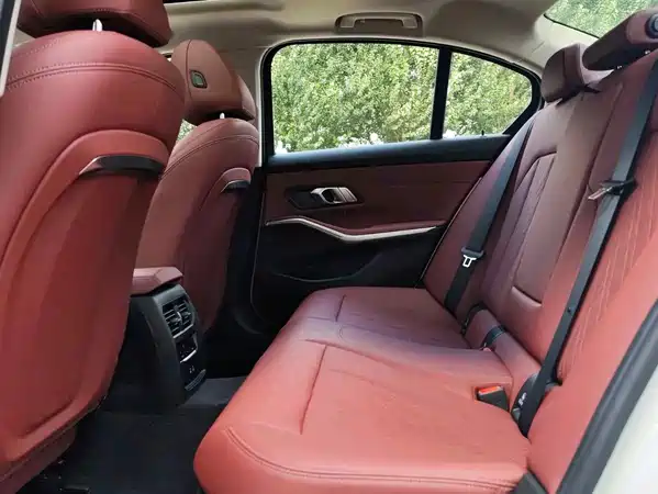 BMW 3 Series 2025