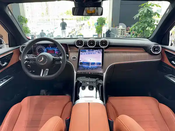 Mercedes-Benz GLC 2024