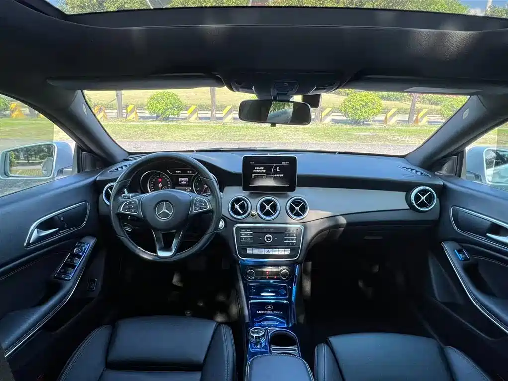 Mercedes-Benz CLA 2017 — фото 12