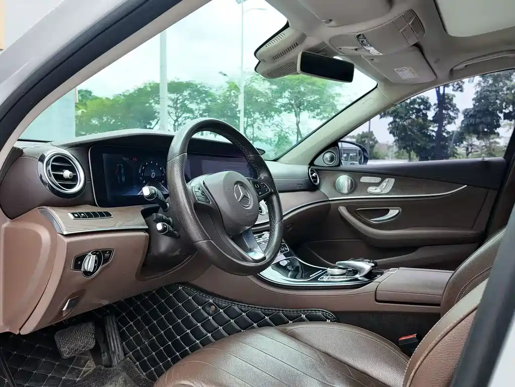Mercedes-Benz E-Class 2017 — фото 4