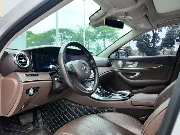 Mercedes-Benz E-Class 2017