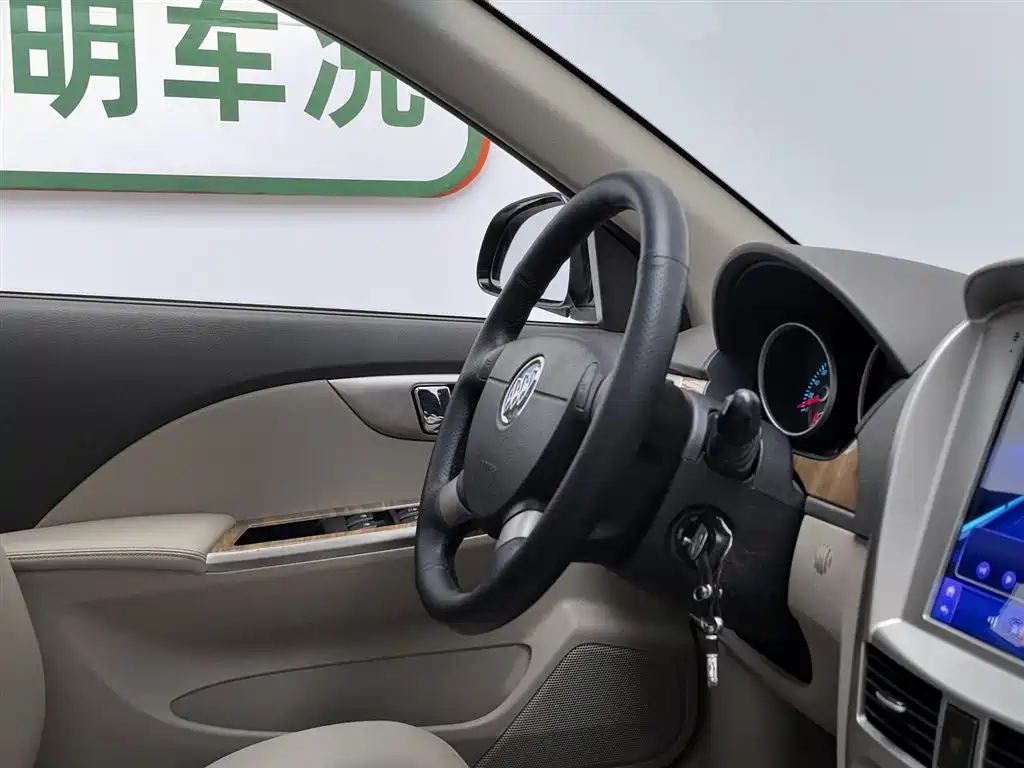 Buick Excelle 2015 — фото 22