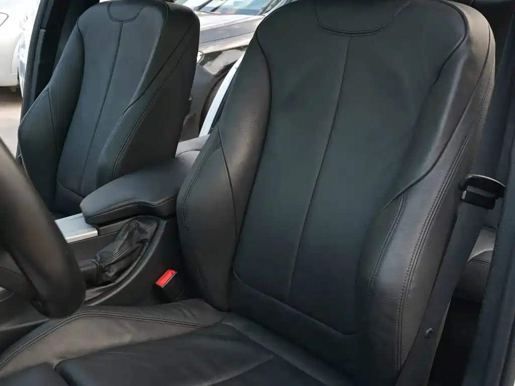 BMW 3 Series 2016 — фото 17