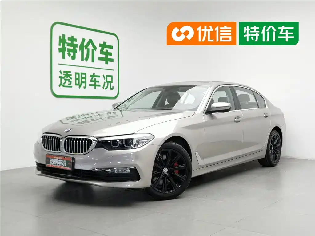 BMW 5 Series 2018 — фото 1