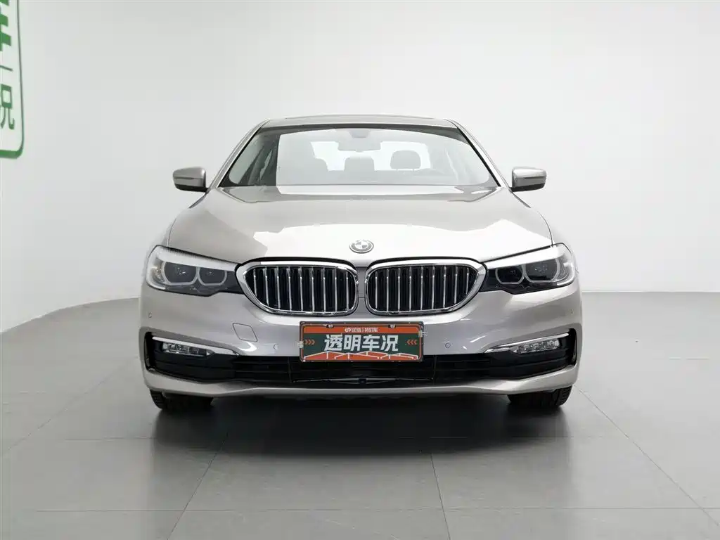 BMW 5 Series 2018 — фото 3
