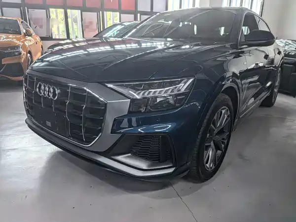 Audi Q8 2021