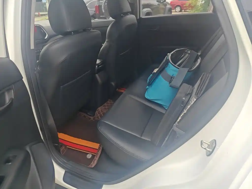 Kia KX3 2018 — фото 17