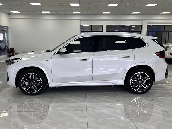 BMW X1 2025