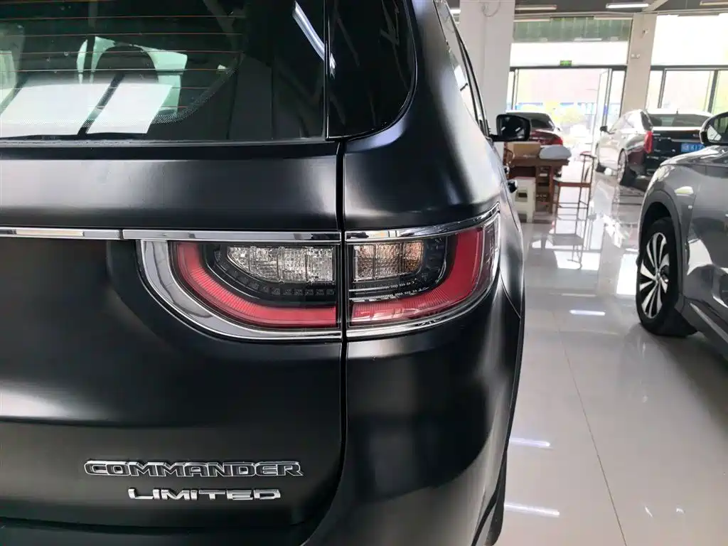 Jeep Commander 2020 — фото 24