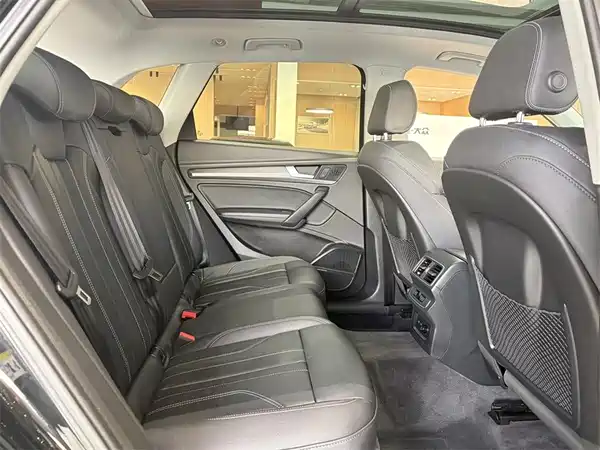 Audi Q5L 2022