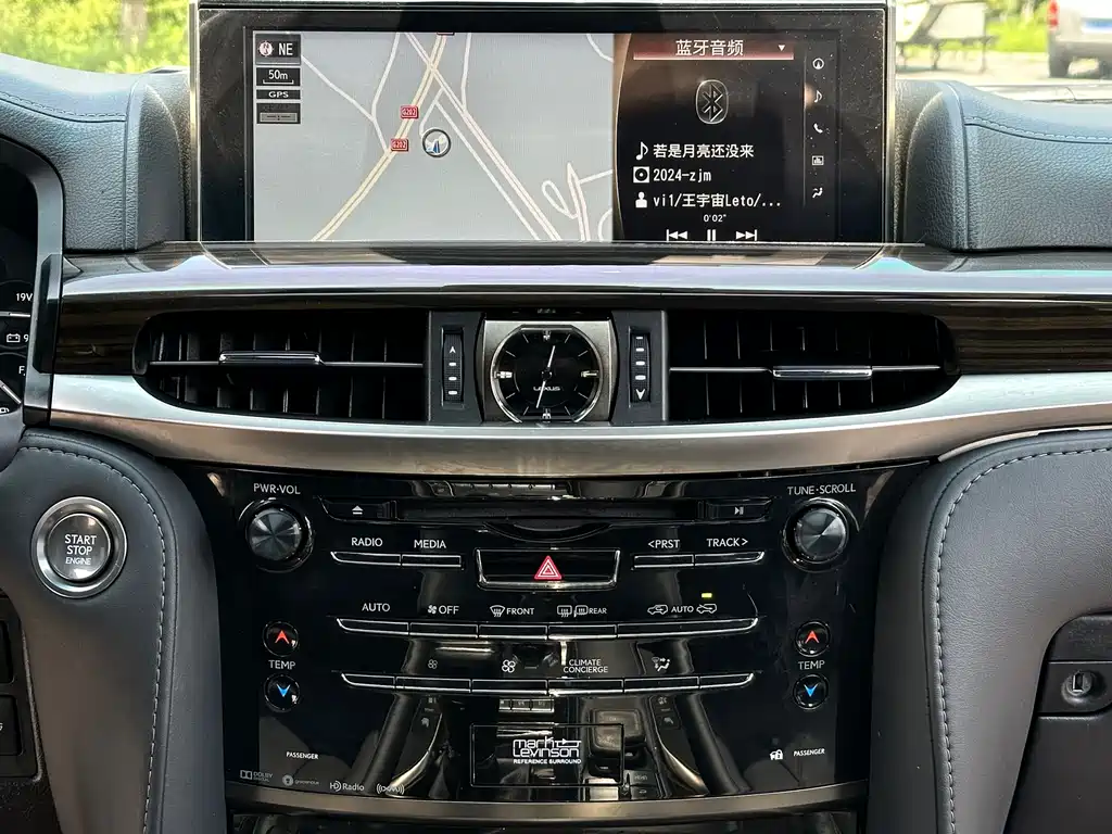 Lexus LX 2022 — фото 11