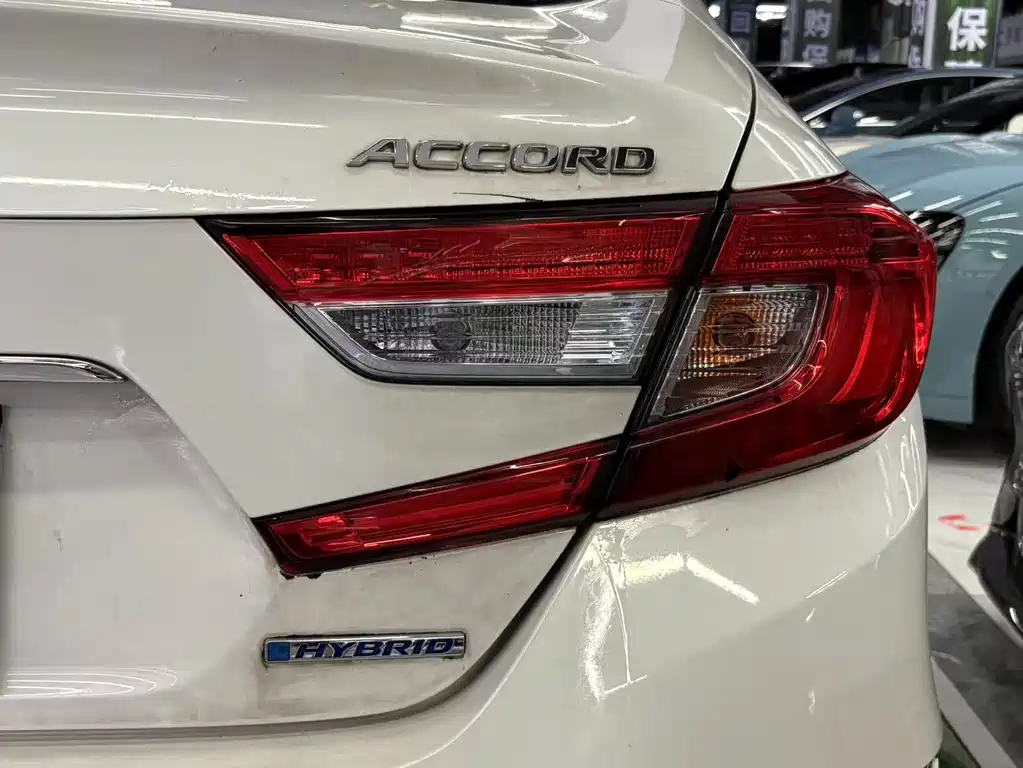 Honda Accord 2020 — фото 17