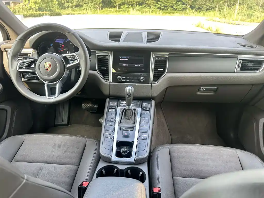 Porsche Macan 2017