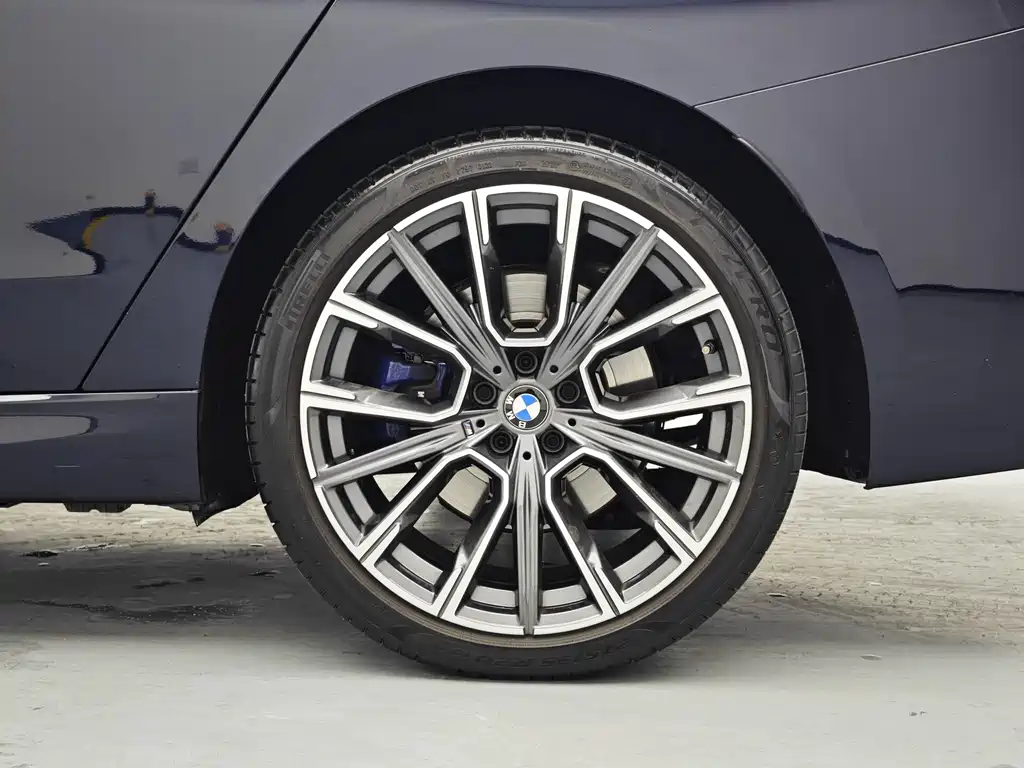 BMW 6 Series GT 2022 — фото 14