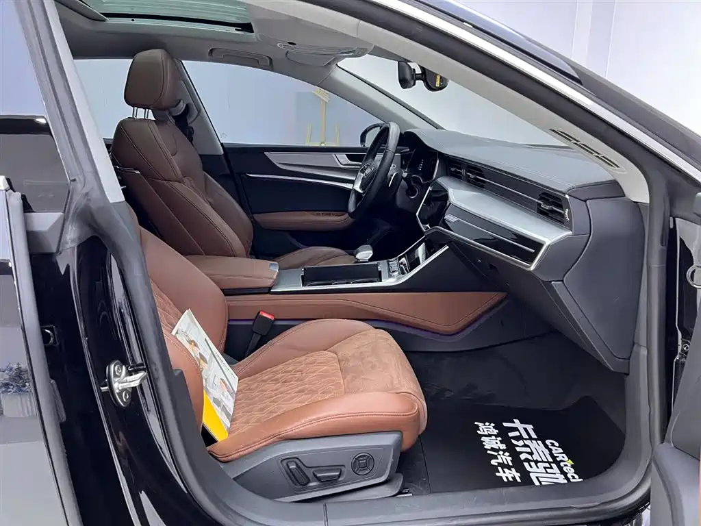 Audi A7L 2024 — фото 21