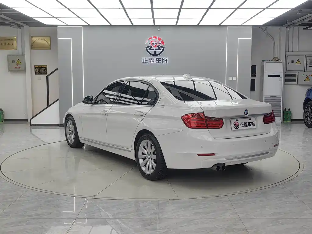 BMW 3 Series 2013 — фото 14
