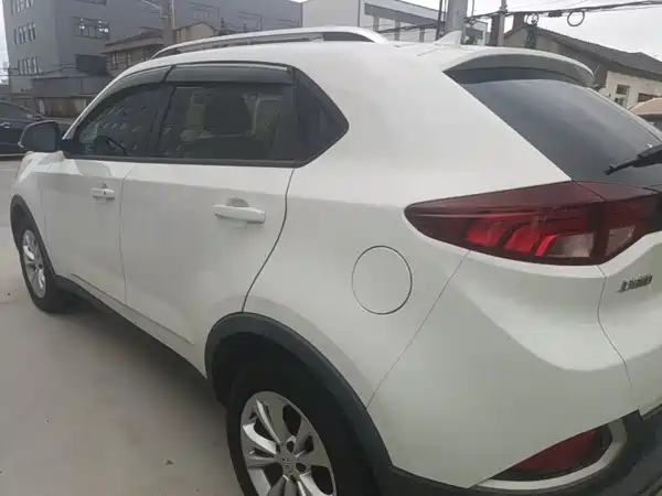 MG GS 2016