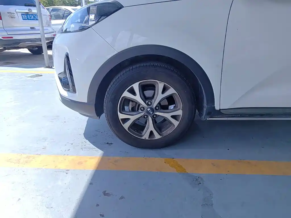 Kia KX3 2017 — фото 23