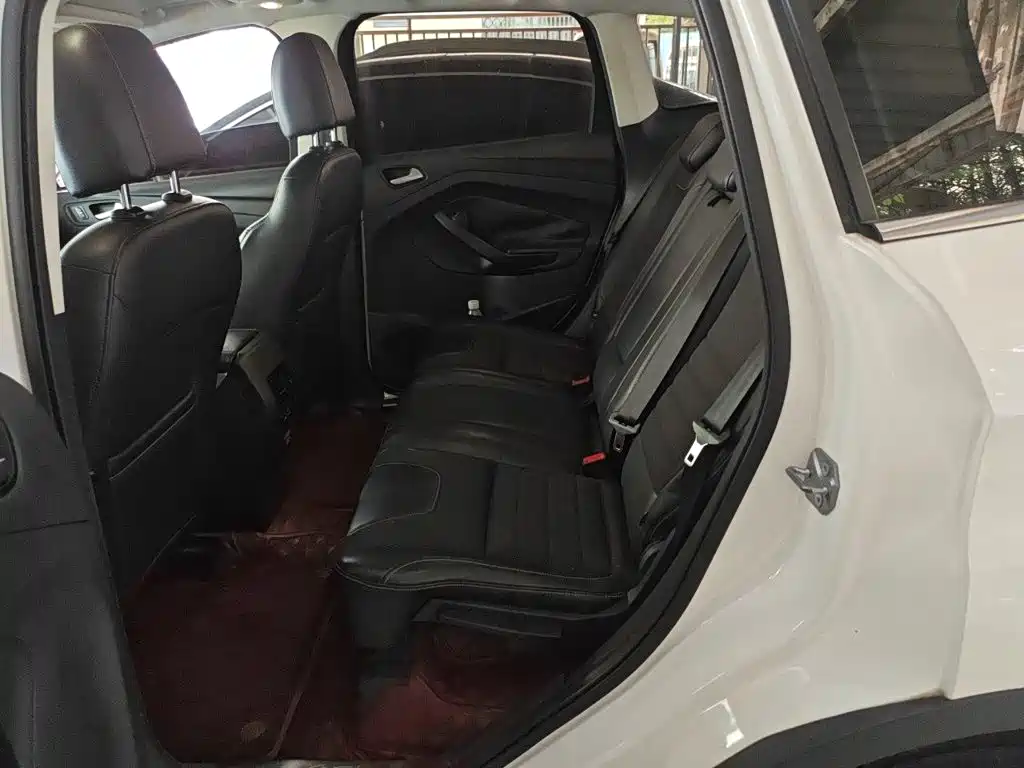 Ford Kuga 2014 — фото 13