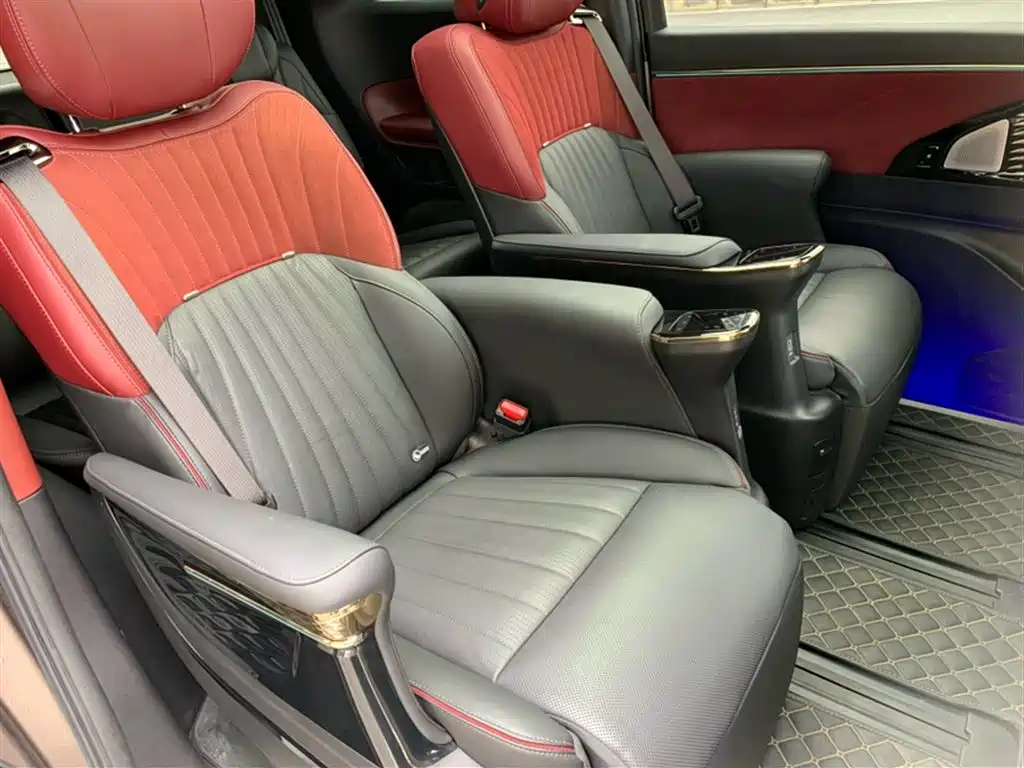GAC Motor Trumpchi M8 2023 — фото 25