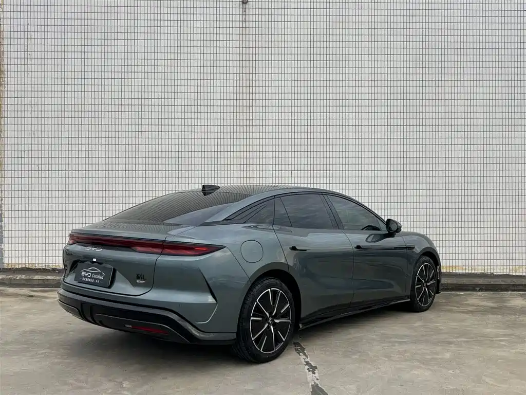 BYD Han L 2025