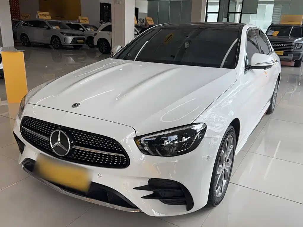 Mercedes-Benz E-Class 2023