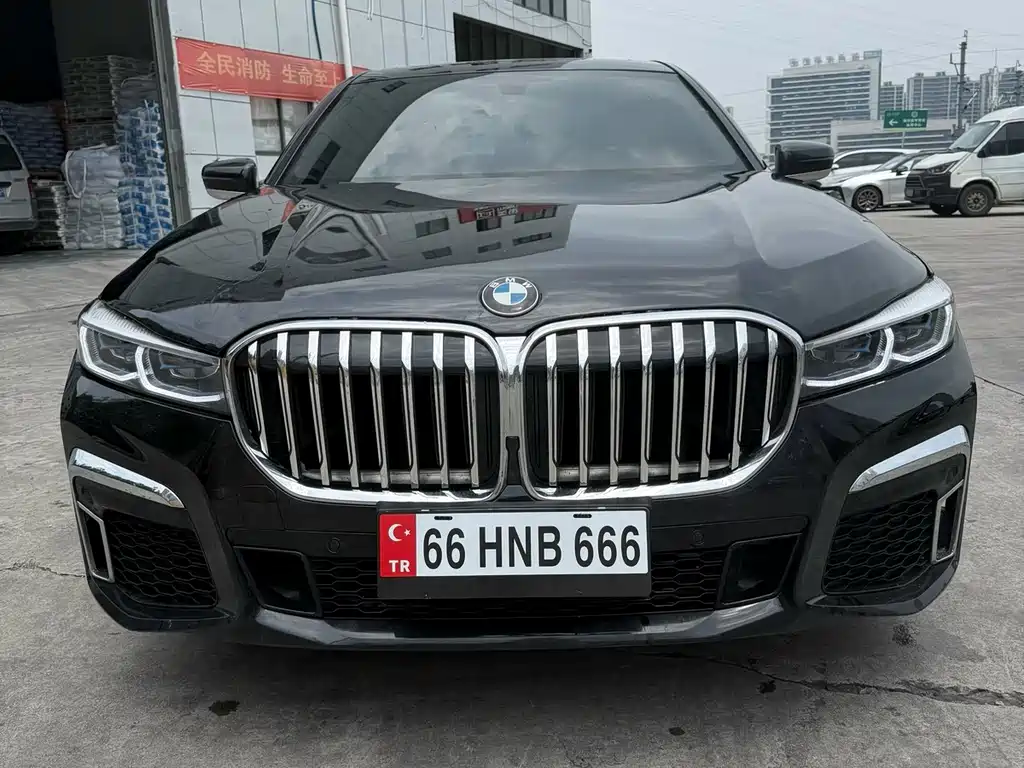 BMW 7 Series 2016 — фото 2