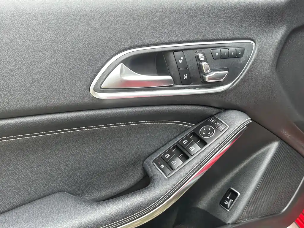 Mercedes-Benz CLA 2017 — фото 24