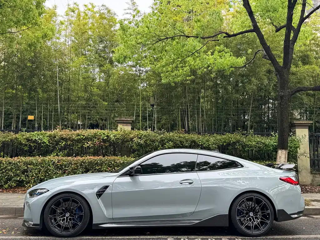 BMW M4 2023 — фото 3