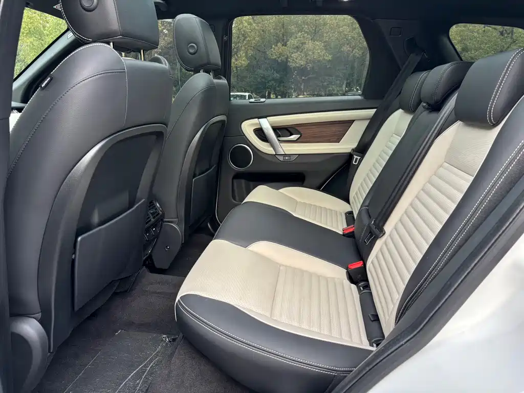 Land Rover Discovery Sport 2020 — фото 9