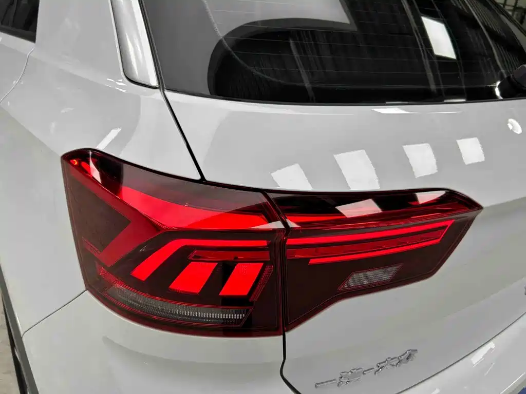 Volkswagen T-Roc 2022 — фото 19