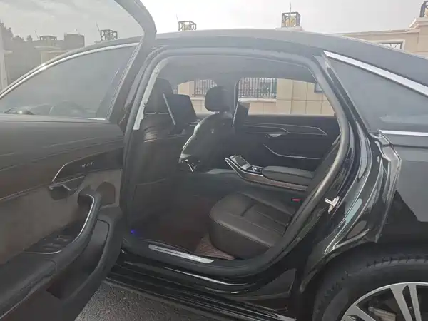 Audi A8 2021