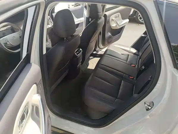 Leapmotor B01 2025