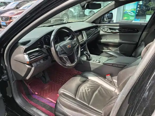Cadillac CT6 2021