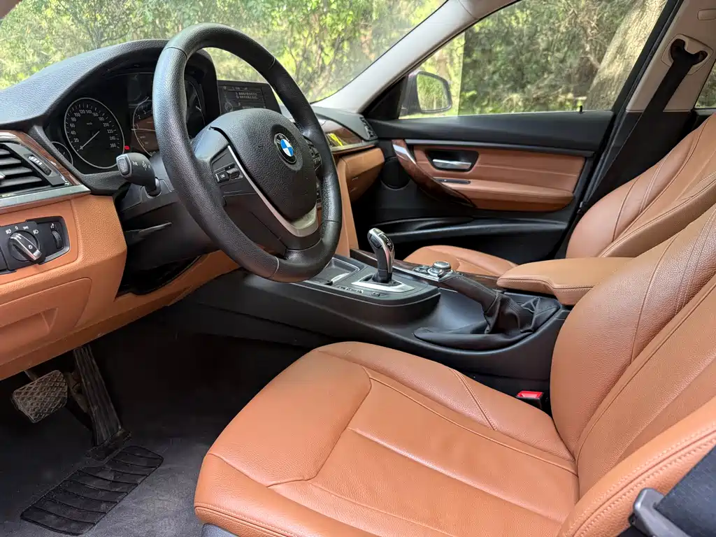 BMW 3 Series 2015 — фото 9