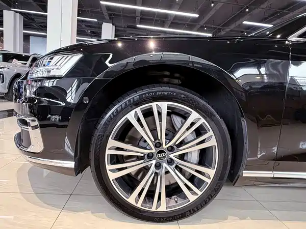 Audi A8 2022
