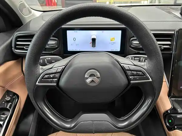 NIO ES8 2019