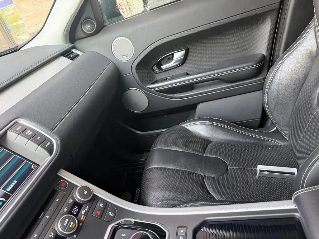 Land Rover Evoque 2014 — фото 12