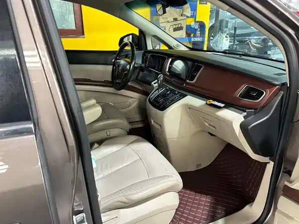 Buick GL8 2016