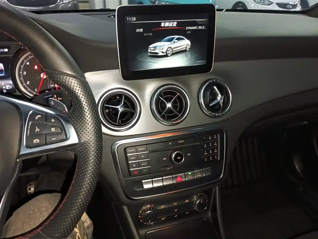 Mercedes-Benz CLA 2018 — фото 13