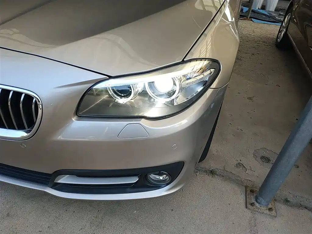 BMW 5 Series 2016 — фото 15